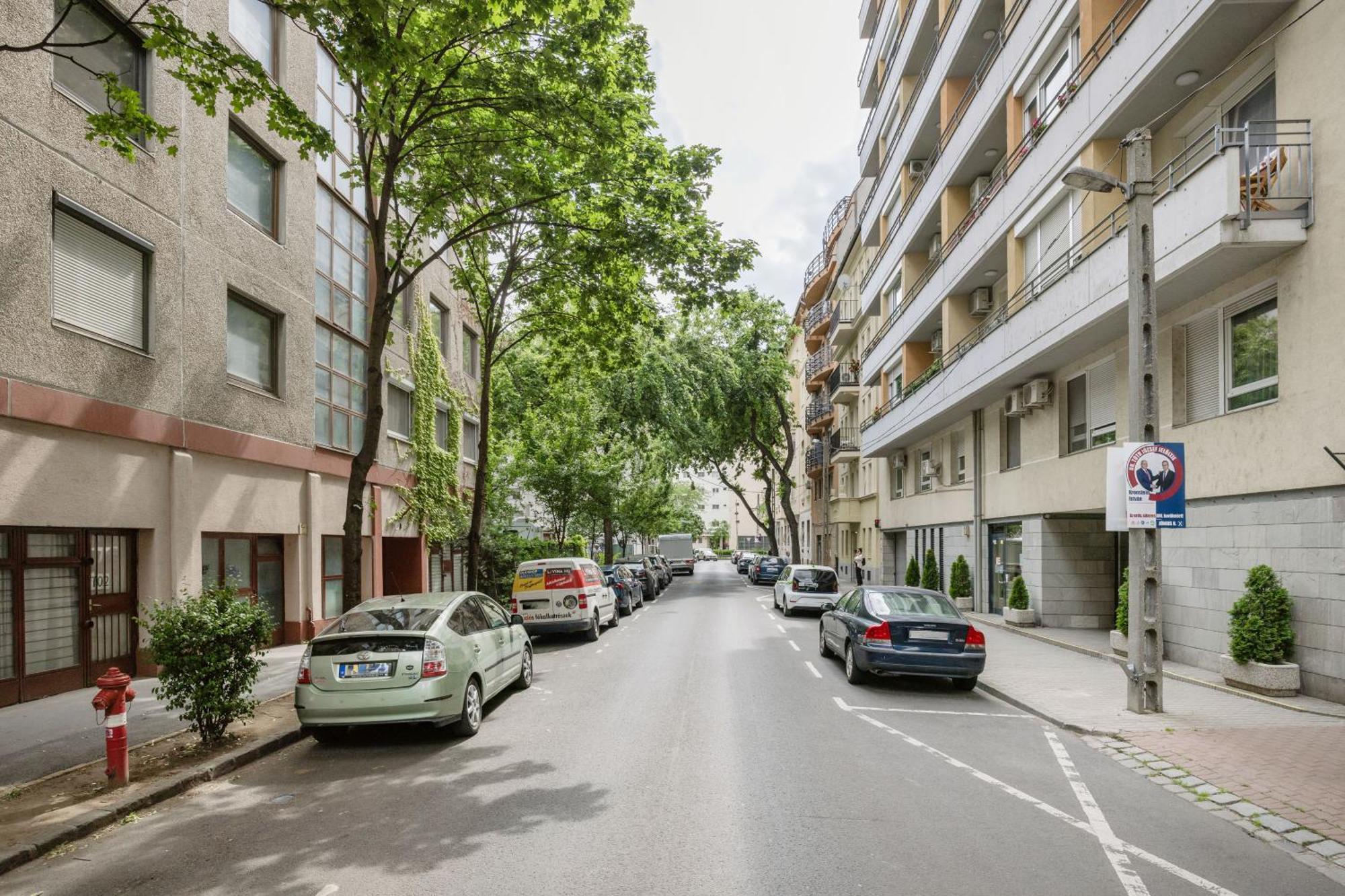 Modern Two-Bedroom Apartment With Free Parking Budapeszt Zewnętrze zdjęcie